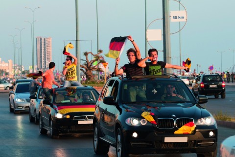 Was ist bei Fanartikeln am Fahrzeug und im Auto-Korso während der EM zu beachten?